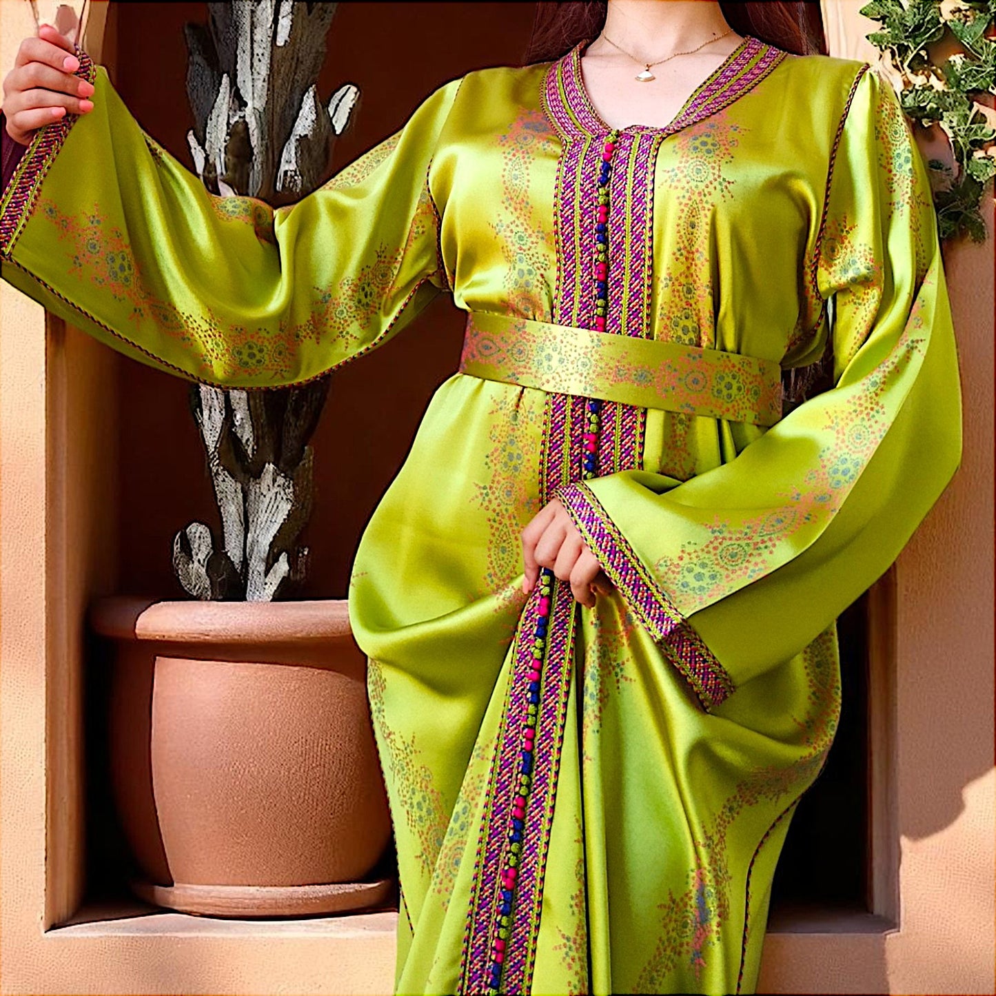 VERDANT CHARM CAFTAN